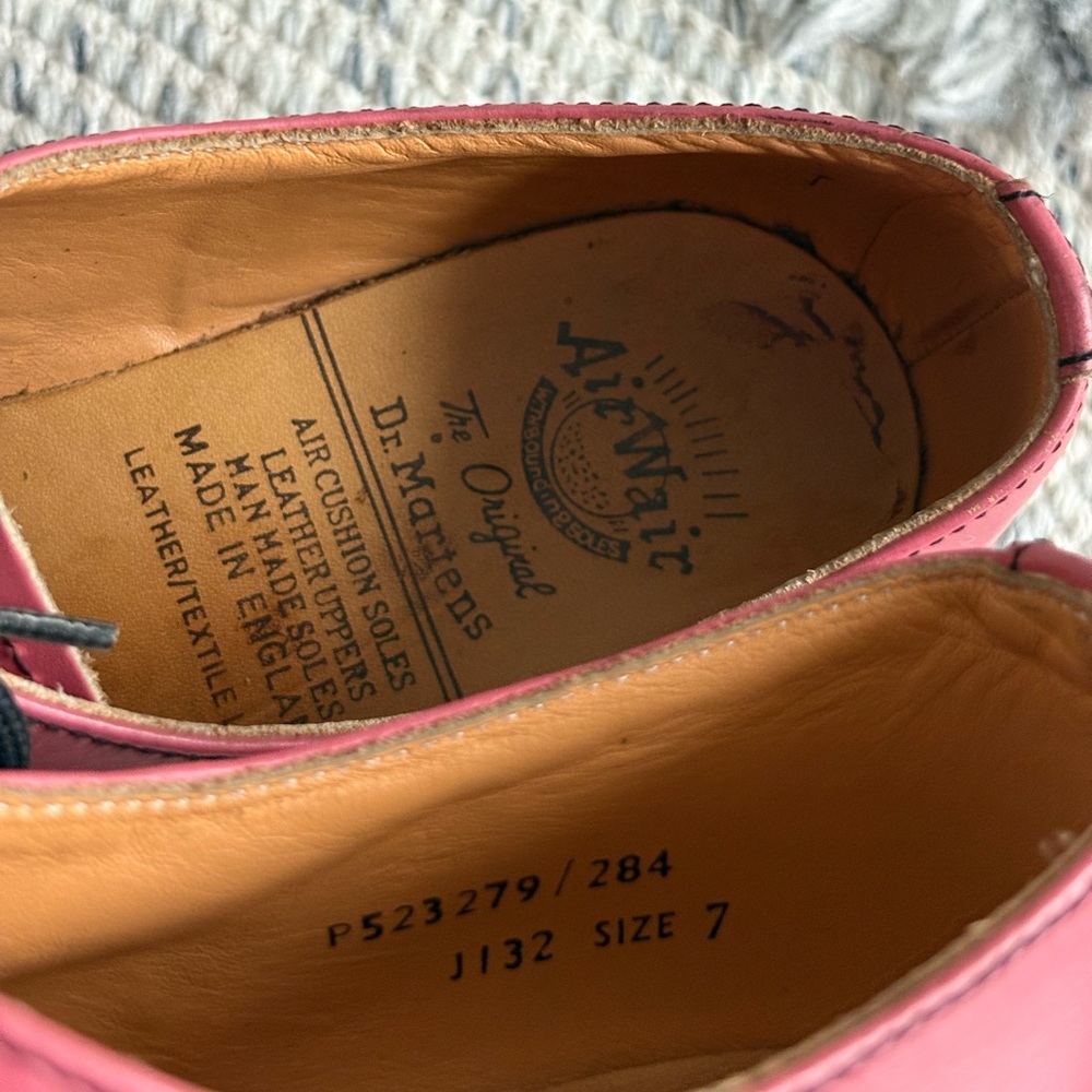 Dr. Martens - Picture 8 of 10